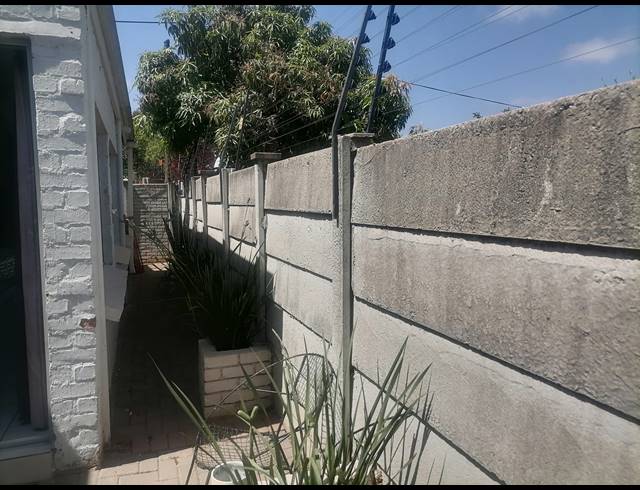 4 BEDROOM HOUSE FOR SALE IN ANNADALE